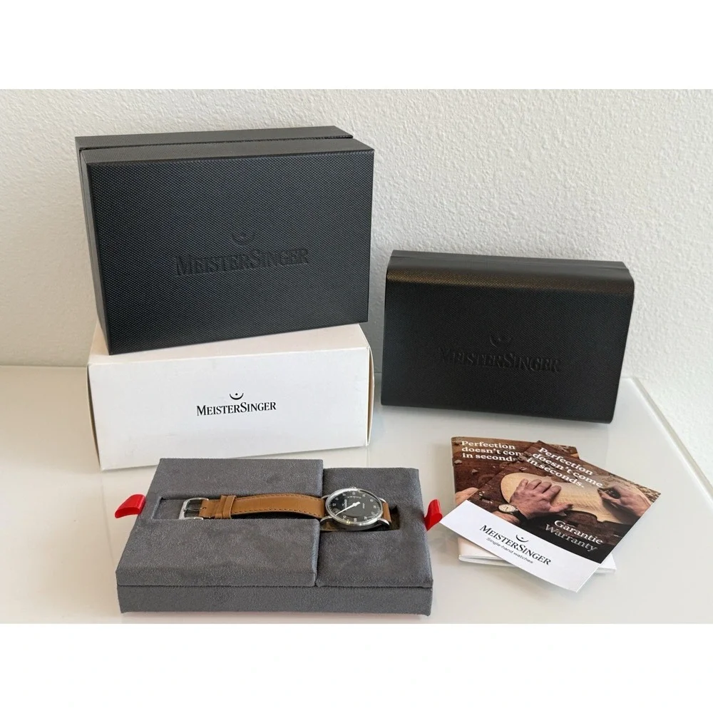 Vintago Automatic Black Dial Men's Watch SKU: VT908